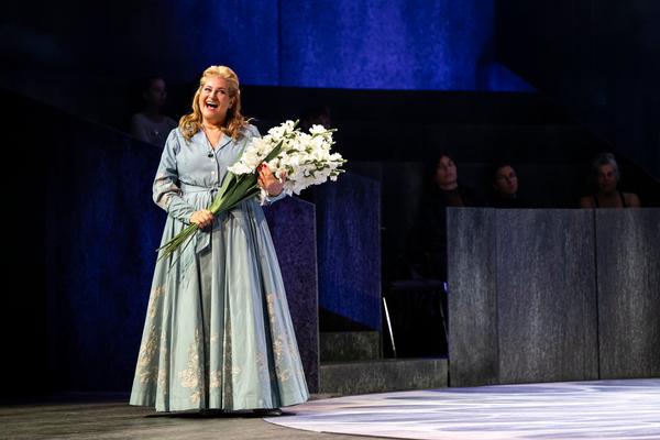 Claire Rutter spielt Tosca