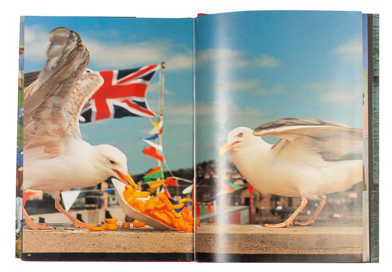 Doppelseite aus „Think of England“, Phaidon, 2000