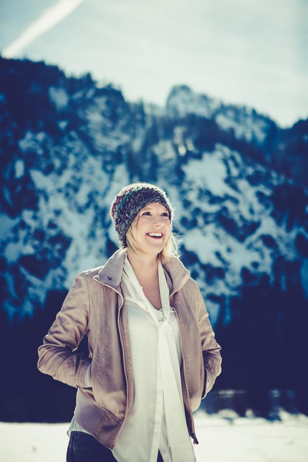 Die bayerische Songwriterin Claudia Koreck spielt ein Weihnachtskonzert in der Stadthalle Haßfurt