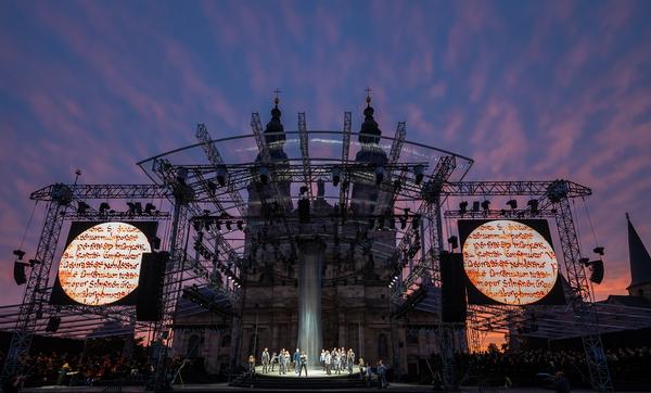 Bühnenansicht vom Musical "Bonifatius"