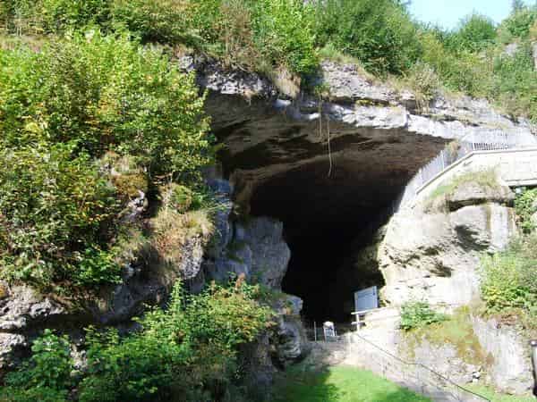 Eingang in die Teufelshöhle