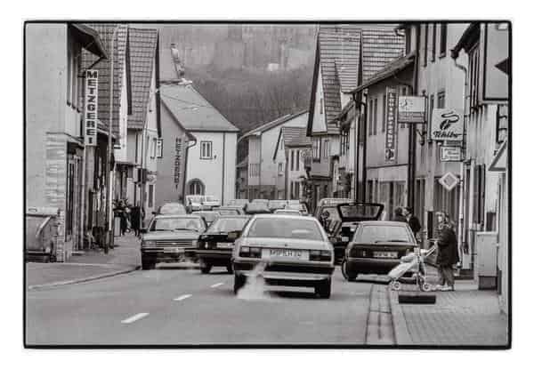 Valentin Schwab, Rushhour, Kreuzwertheim, 1992, Valentin Schwab-Archiv, Karlstadt 