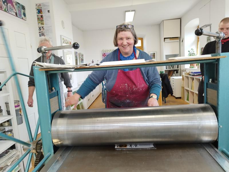 Offene Druckwerkstatt bei Jannina Hector am Tag der Druckkunst