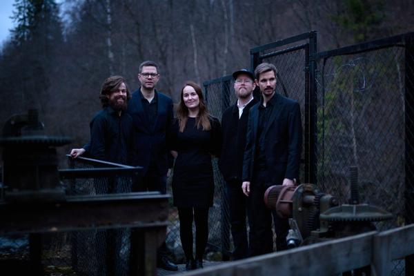 Das Ingi Bjarni Quintett mit ihrem aktuellen Album „Farfuglar“