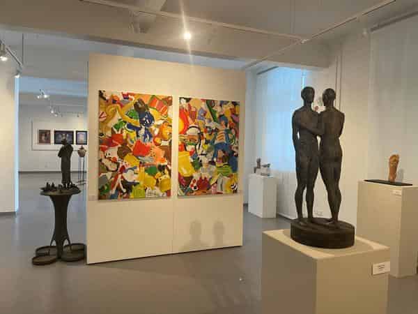 Blick in die Ausstellung anlässlich 75 Jahre Künstlerbund