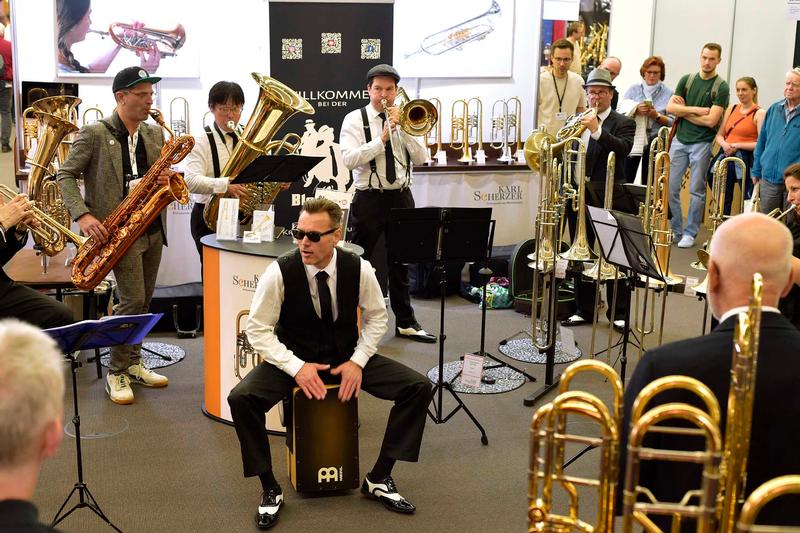 Messegeschehen auf der akustika in Nürnberg