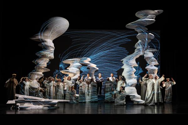 Szenenbild „Castor et Pollux“ am Staatstheater Meiningen,  Aleksey Kursanov, Selcuk Hakan Tirasoglu, Tomasz Wija, Chor