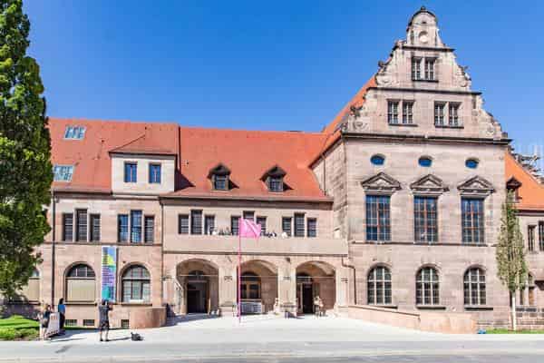 Dritter Bauabschnitt mit neuem Haupteingang