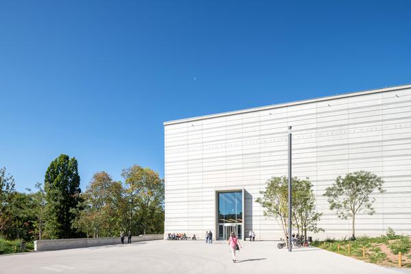 Das Bauhaus-Museum Weimar zeigt die Ausstellung „Bauhaus und Nationalsozialismus“