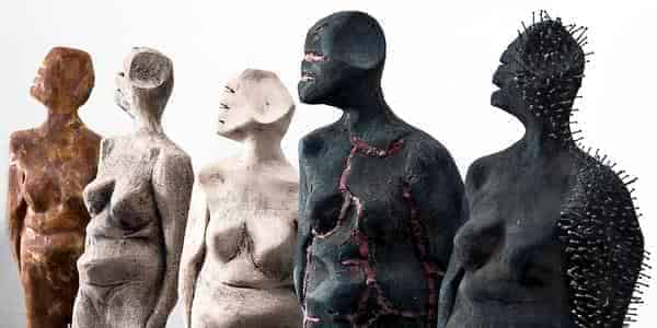 Anita Magdalena Franz, "Aus der Reihe getanzt", 165 x 225 x 45 cm, Ton, Oxide, Glasur