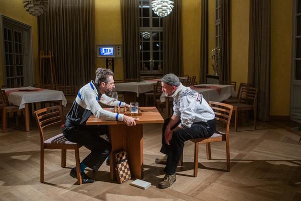 „Chaim und Adolf“ ist im Theater Ansbach zu sehen