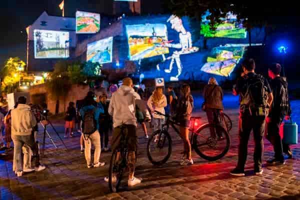 Burgprojektion 2021 NO RISK. NO FUN. von Peter Angermann als Ersatzformat für DIE BLAUE NACHT 2020 und 2021