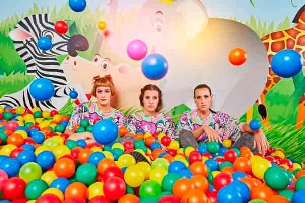 Mainfrankentheater Würzburg: Und jetzt: die Welt! Oder: Es sagt mir nichts, das sogenannte Draußen