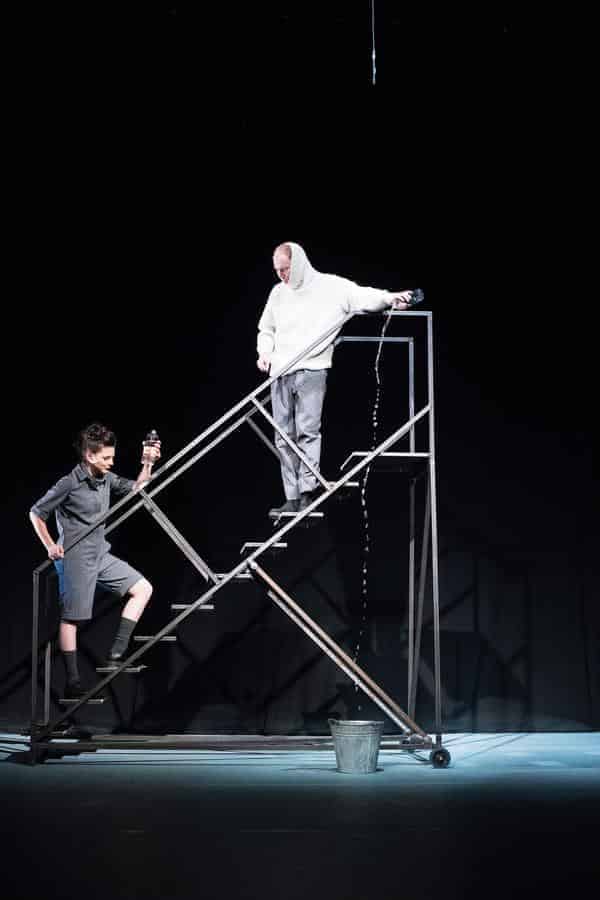 Münchner Volkstheater: Herkunft