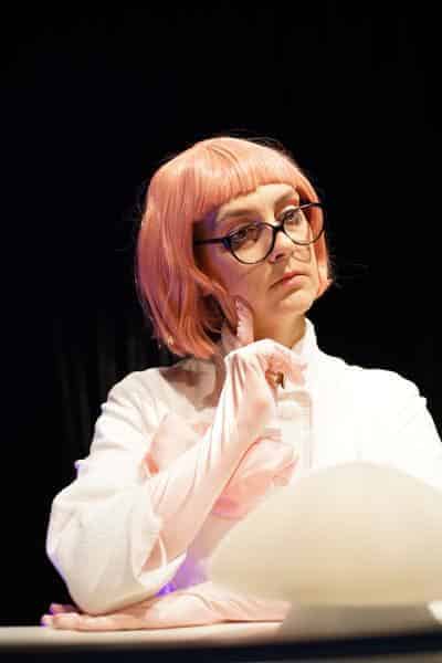 Dehnberger Hof Theater (Lauf): Eliza, die digitale Assistentin