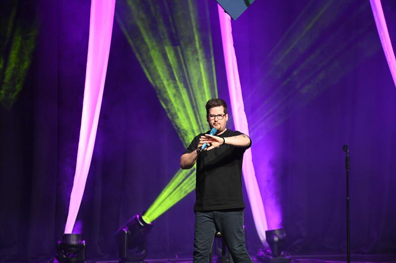 Chris Tall &uuml;berzeugte sein Publikum in Suhl: Keep laughin!