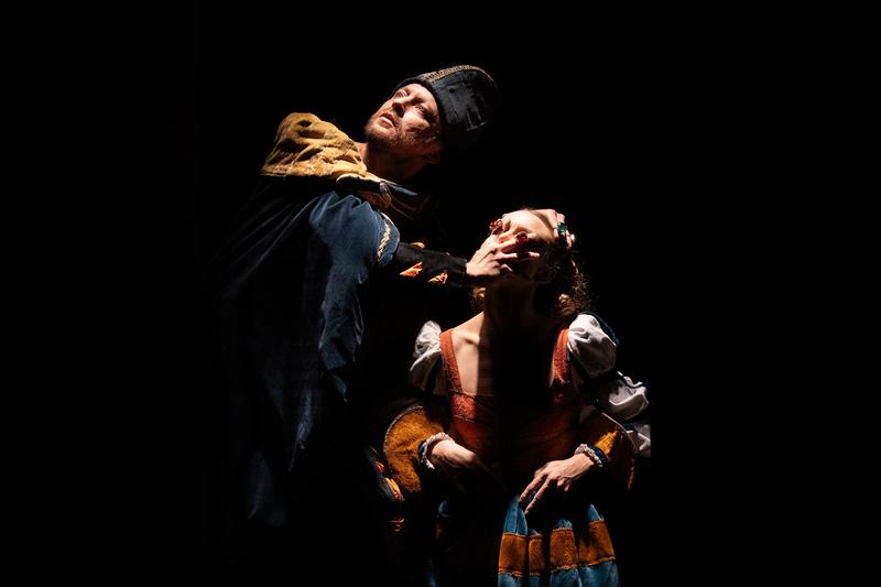 Compagnie Mossouux-Bonté zeigt „Die neuesten Halluzinationen von Lucas Cranach dem Älteren“ im Erlanger Markgrafentheater