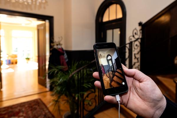 Der Video Walk „DAS HAUS DER FRAU L“