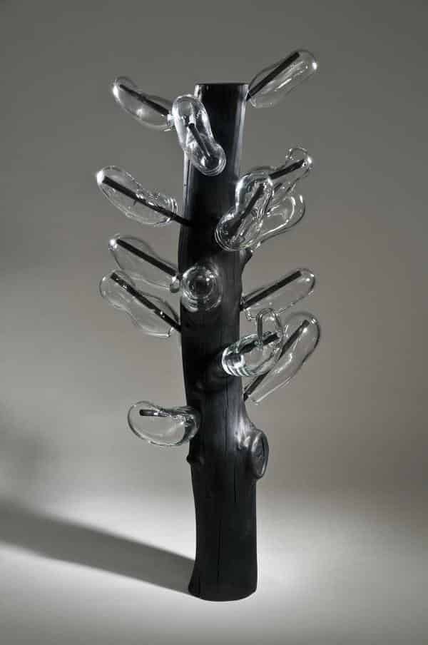  Lifeline, Glas, Holz, 2012, Inv.-Nr. a.S.06055 (Schenkung Otto Waldrich)
