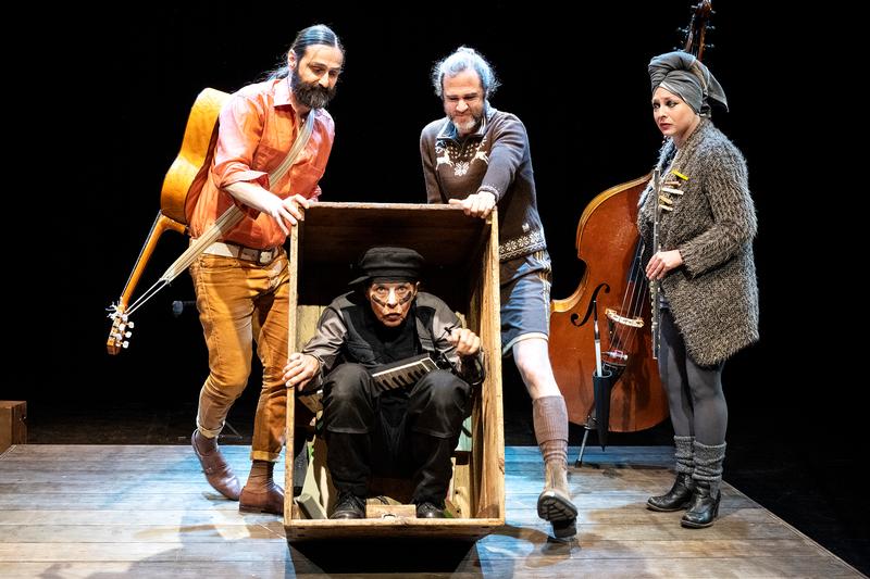 „Der Dachs hat heute schlechte Laune“ am Theater Mummpitz