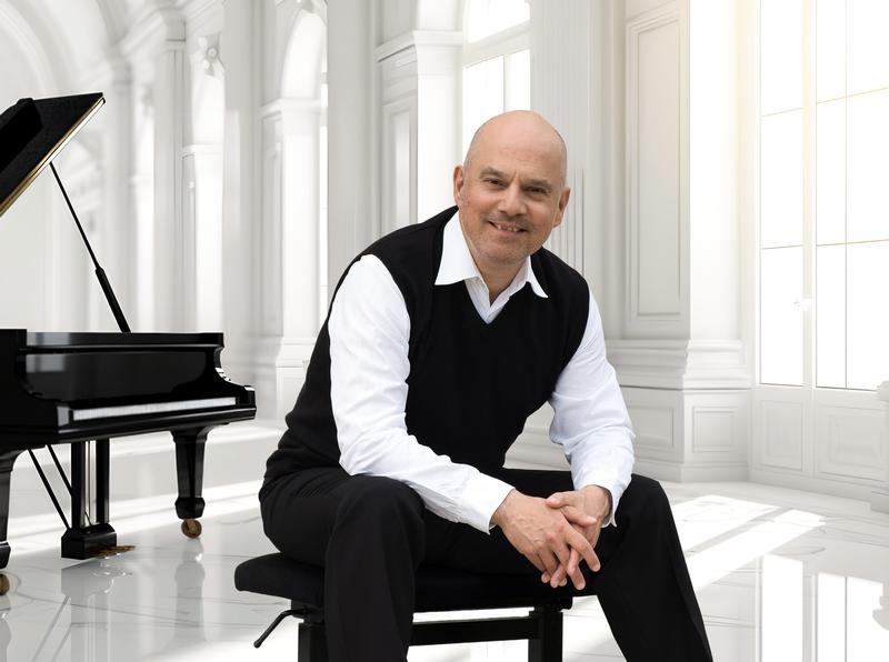 Dinis Schemann spielt am 27. Juni beim Weißenburger Klaviersommer