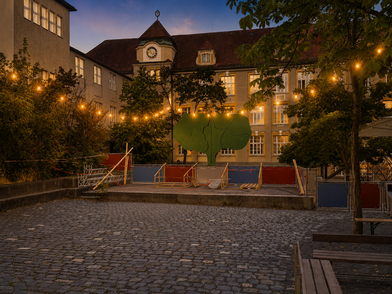 Aufbauarbeiten für „Adams Äpfel“ am Theater am Neunerplatz in Würzburg