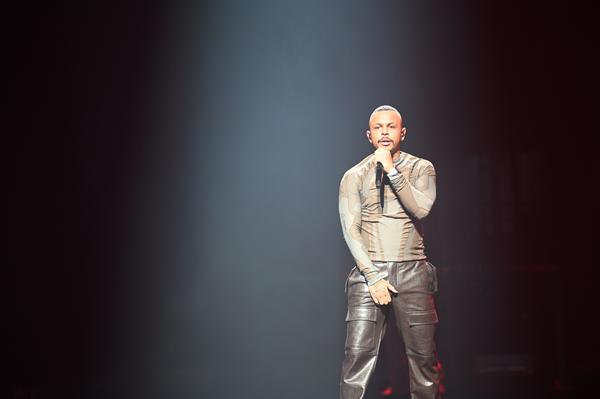 Deutschrapper Luciano bringt die Arena Nürnberg mit prügelnden Basslines zum pulsieren.