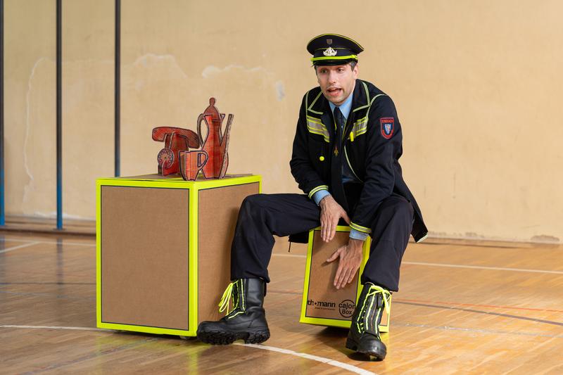 Landestheater Eisenach: „Bei der Feuerwehr wird der Kaffee kalt“