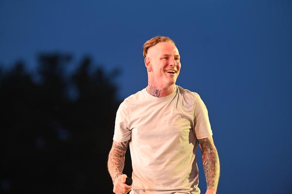 Das Grinsen aus dem Gesicht von Corey Taylor war kaum wegzubekommen - er feierte exorbitant gut gelaunt
