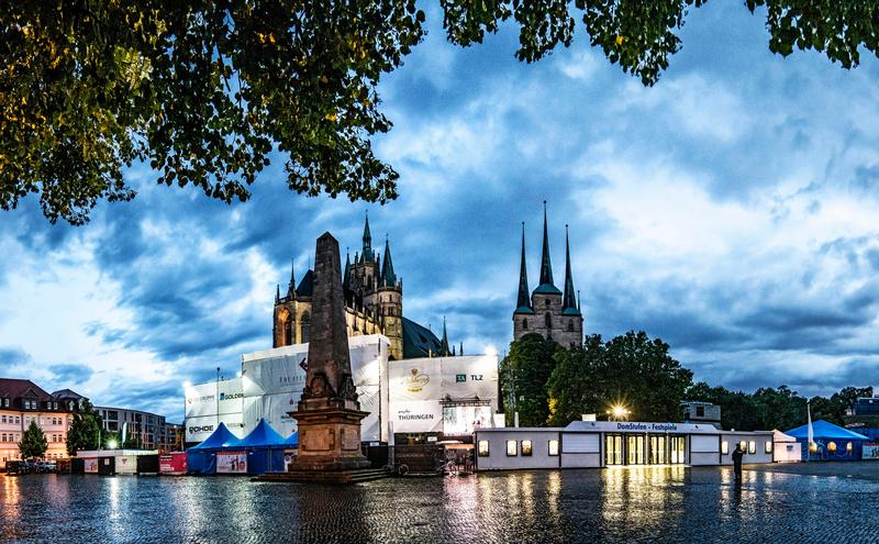 Der Domplatz rund um die DomStufen-Festspiele