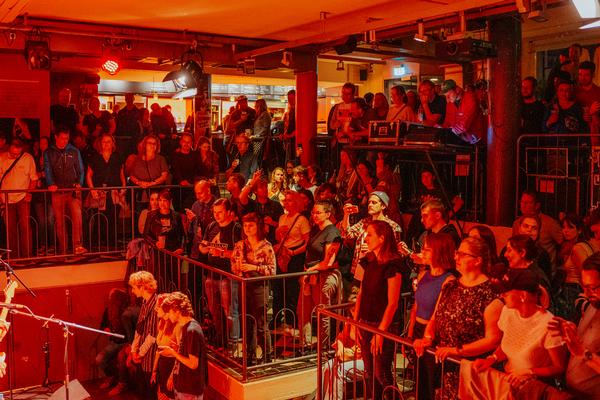 Das Festival Unter einem Dach findet im E-Werk in Erlangen statt