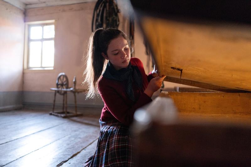 In „Wetterleuchten“ nimmt das FLT sein Publikum mit auf eine Reise in die Mitte des letzten Jahrhunderts
