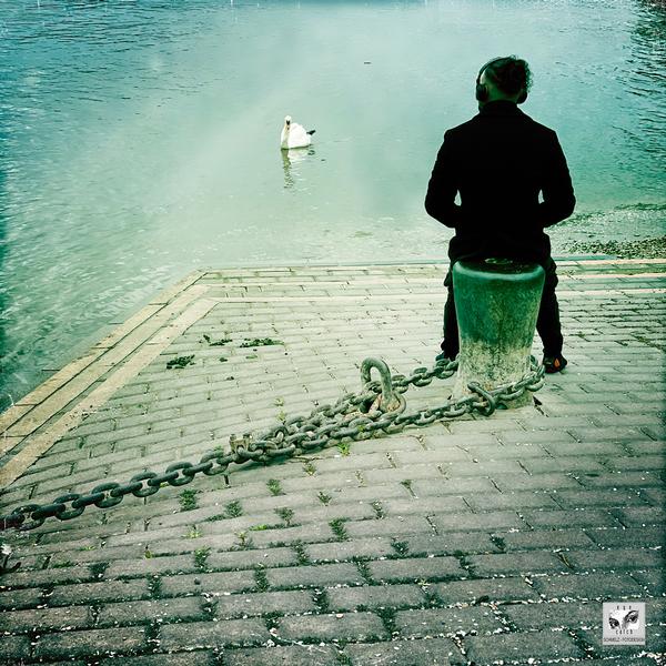 Mann am Fluss