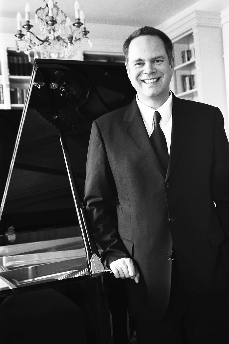 Pianist Frank Wasser