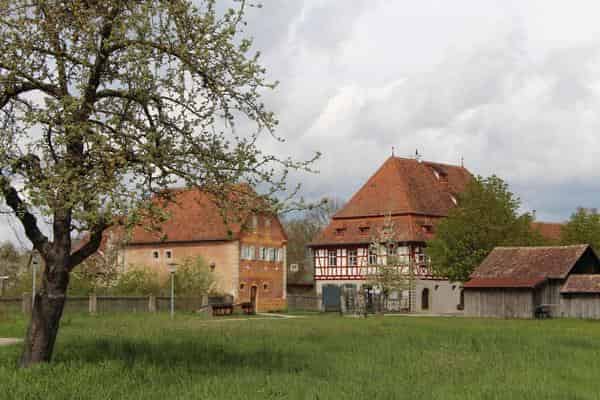 Fränkisches Freilandmuseum Bad Windsheim mit Gasthaus am Freilandmuseum