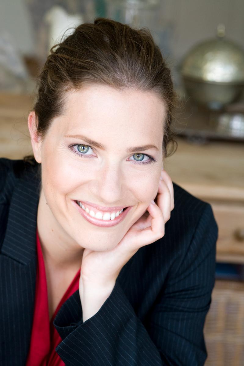 Sängerin Gillian Crichton begleitet am 26. Februar den Abend mit Liedern von Augusta Holmès