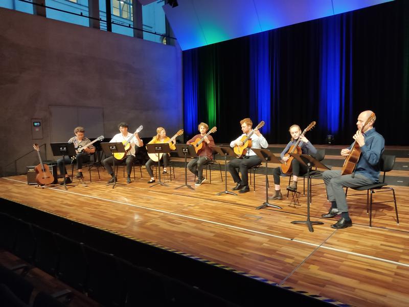 Das Gitarrenensemble ergänzt das Programm der Fürther Kirchenmusiktage