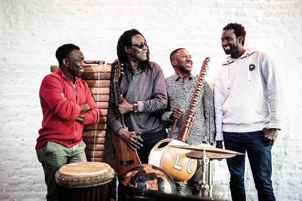 Habib Koité, Ali Keita, Lamine Cissokho und Mama Koné treten am 29. Mai auf