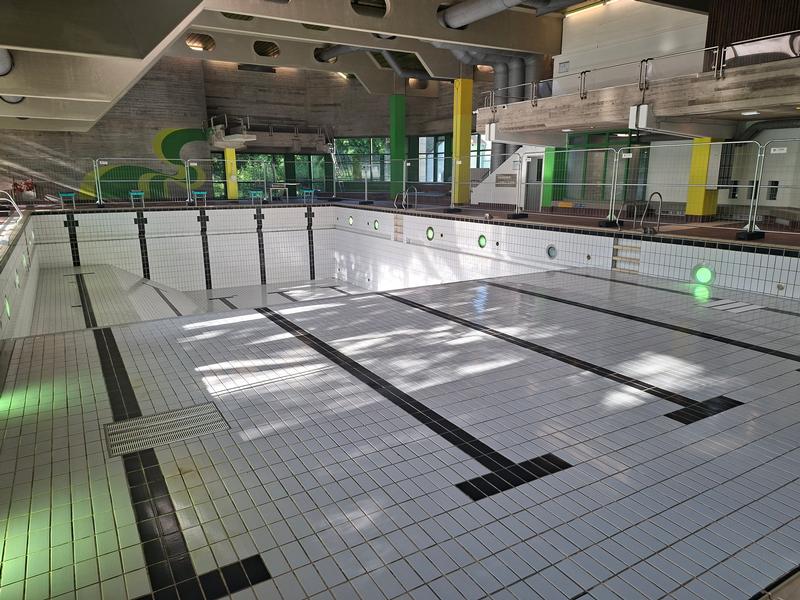 Die erfolgreiche Kunstausstellung mit Verkauf LAKUTA (LAngenzenner-KUnst-TAge) wird von 25. bis 27. September 2026 in das leerstehende Hallenbad umziehen