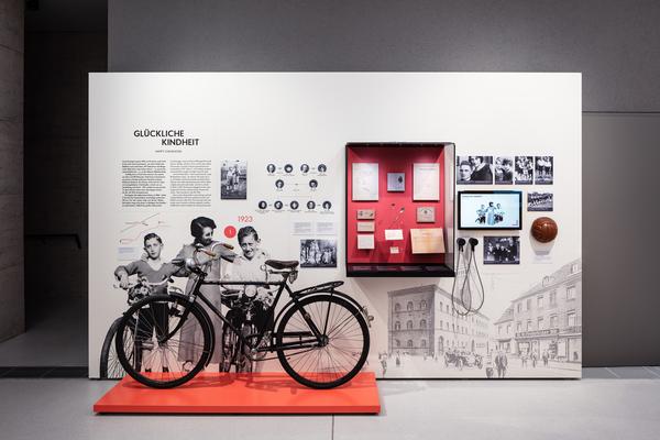 Das Ludwig Erhard Zentrum in Fürth bietet erneut Führungen durch die Sonderausstellung zu Henry Kissinger an