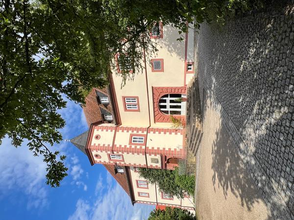 Der Schüttbau in Hofheim-Rügheim kann für Kulturveranstaltungen, Schulungen, Tagungen und Feste gebucht werden