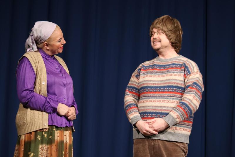 Szenenbild  „Oh Gott, die Türken integrieren sich!“ (Theater Ulüm)