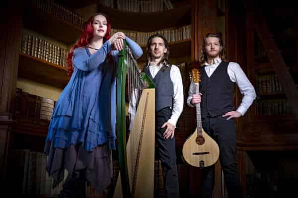Spinning Wheel Band