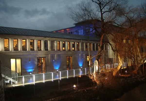 Das Kulturforum Fürth bei Abendstimmung