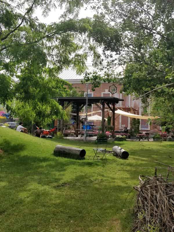 Biergarten des Nürnberger Z-Baus