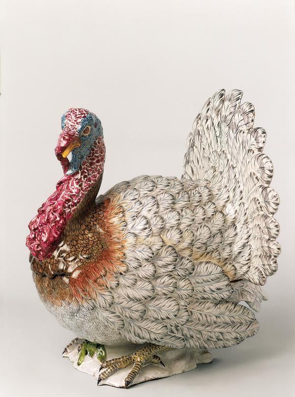 Terrine in Form eines Truthahns, Straßburg, 1745-54, Fayence