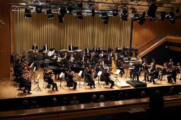Hofer Symphoniker unter der Leitung von Hermann Bäumer April 2022