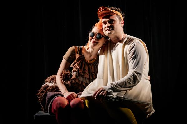 Das Stadttheater Fürth zeigt „Lahme Ente, blindes Huhn“