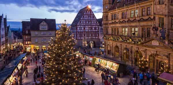 Reiterlesmarkt Rothenburg o.d. Tauber- Marktplatz Baum Beleuchtung