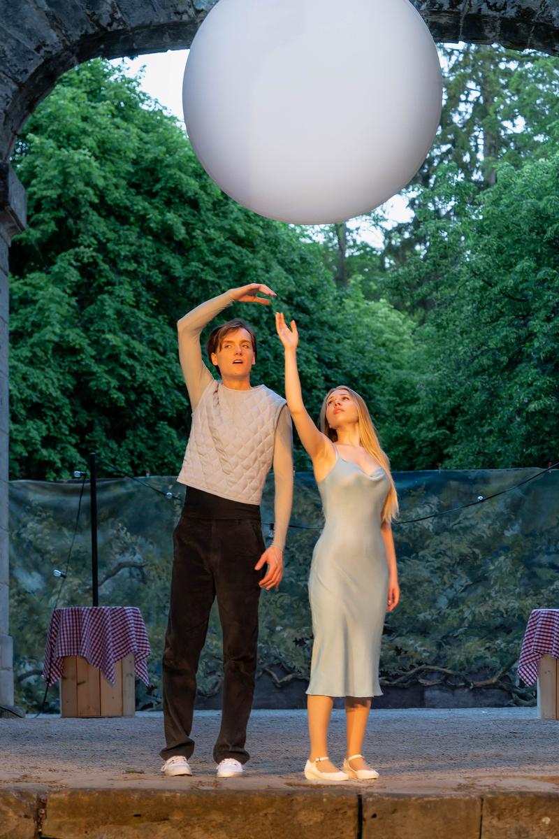 Leonce und Lena